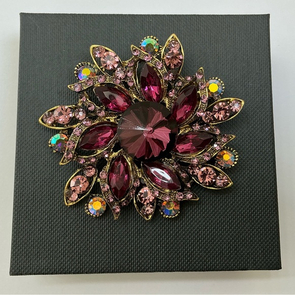 Large Purple Flower Brooch/Pendant - Picture 2 of 6